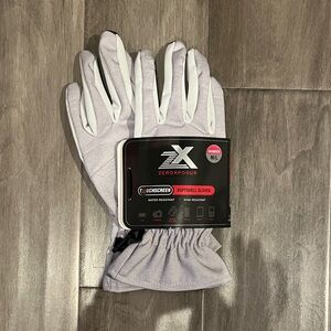 ZeroXposur Women's Light Gray Softshell Gloves
